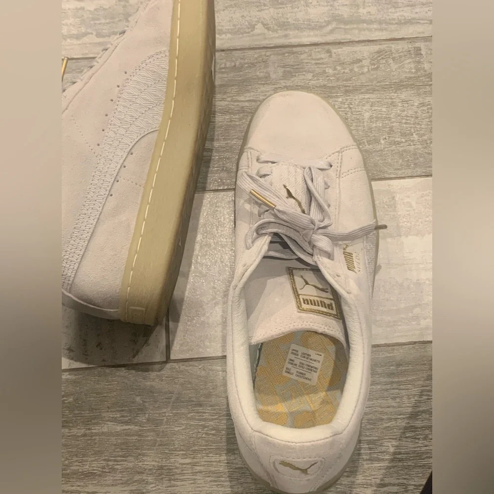 PUMA Off White Suede Leather Classic Shoes Sneakers Women